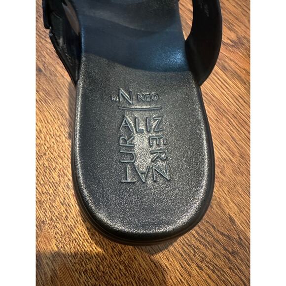 Naturalizer Genn Drift 2 Leather Slide Sandals - Size 8.5 Comfort Footwear - Picture 8 of 9